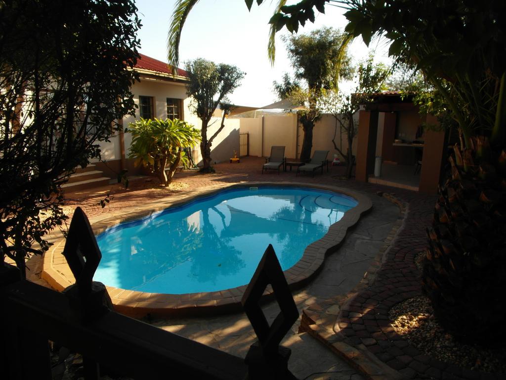 Caotinha Guest Cottage Windhoek Luaran gambar