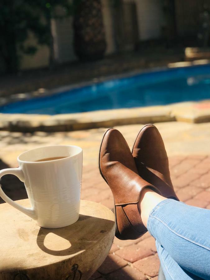 Caotinha Guest Cottage Windhoek Luaran gambar